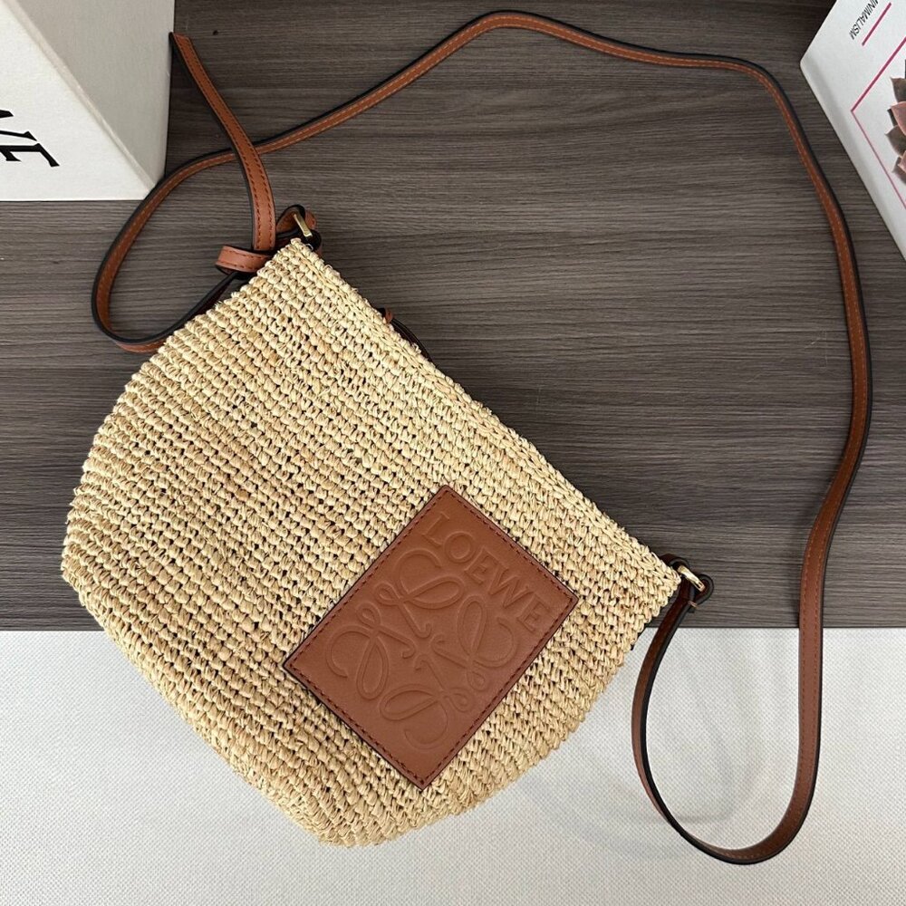Loewe Raffia Woven Paula's Ibiza Crossbody Bag - Picture 5 of 9